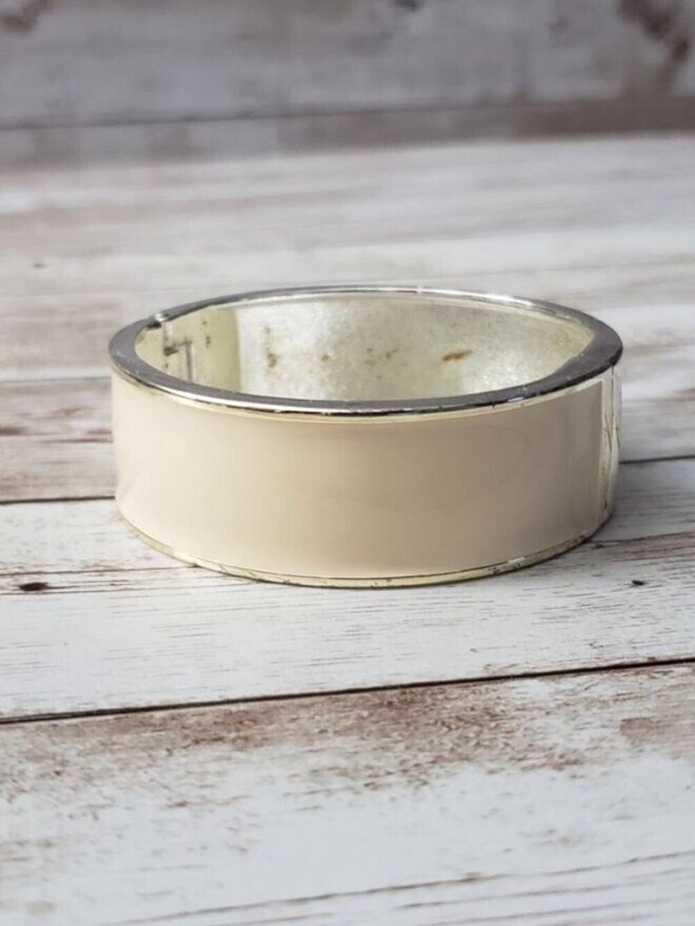 Vintage Bracelet / Bangle - Chunky Cream & Silver Tone